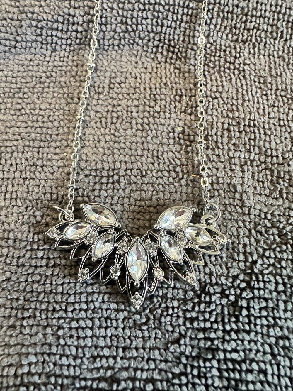 Source Unknown Silver Clear Crystal Marquise Bib Necklace